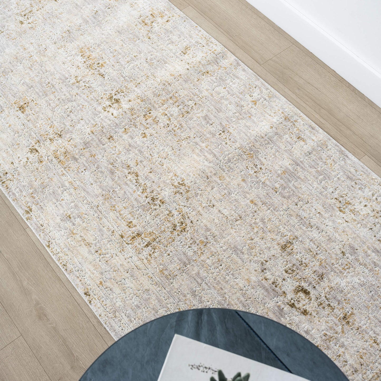 Adelia 645 Pearl Runner